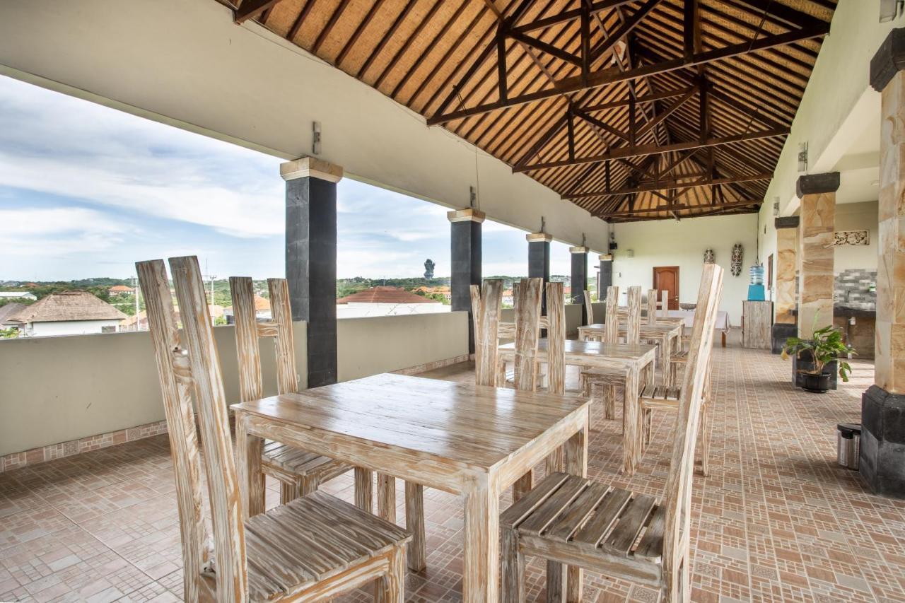 Lavanda Guesthouse/Homestay Jimbaran Esterno foto