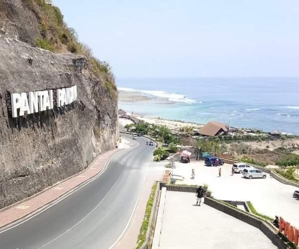 Lavanda Guesthouse/Homestay Jimbaran Esterno foto